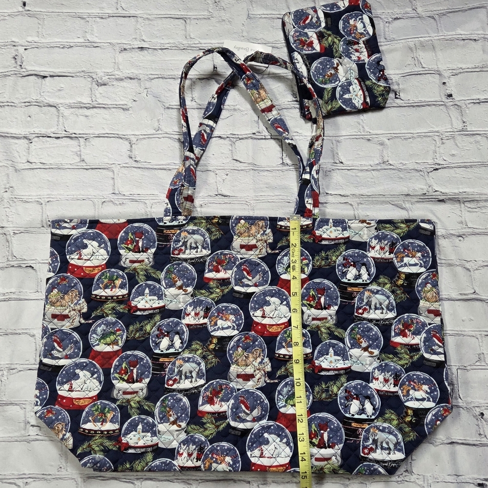 Vera Bradley Holiday Tote - Picture 4 of 10